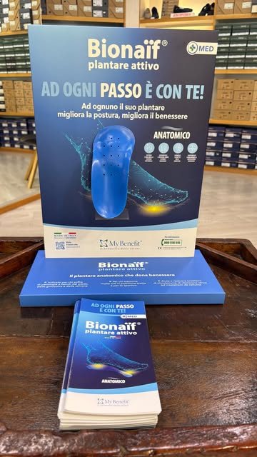 Espositore dei plantari Bionaïf sul banco del negozio